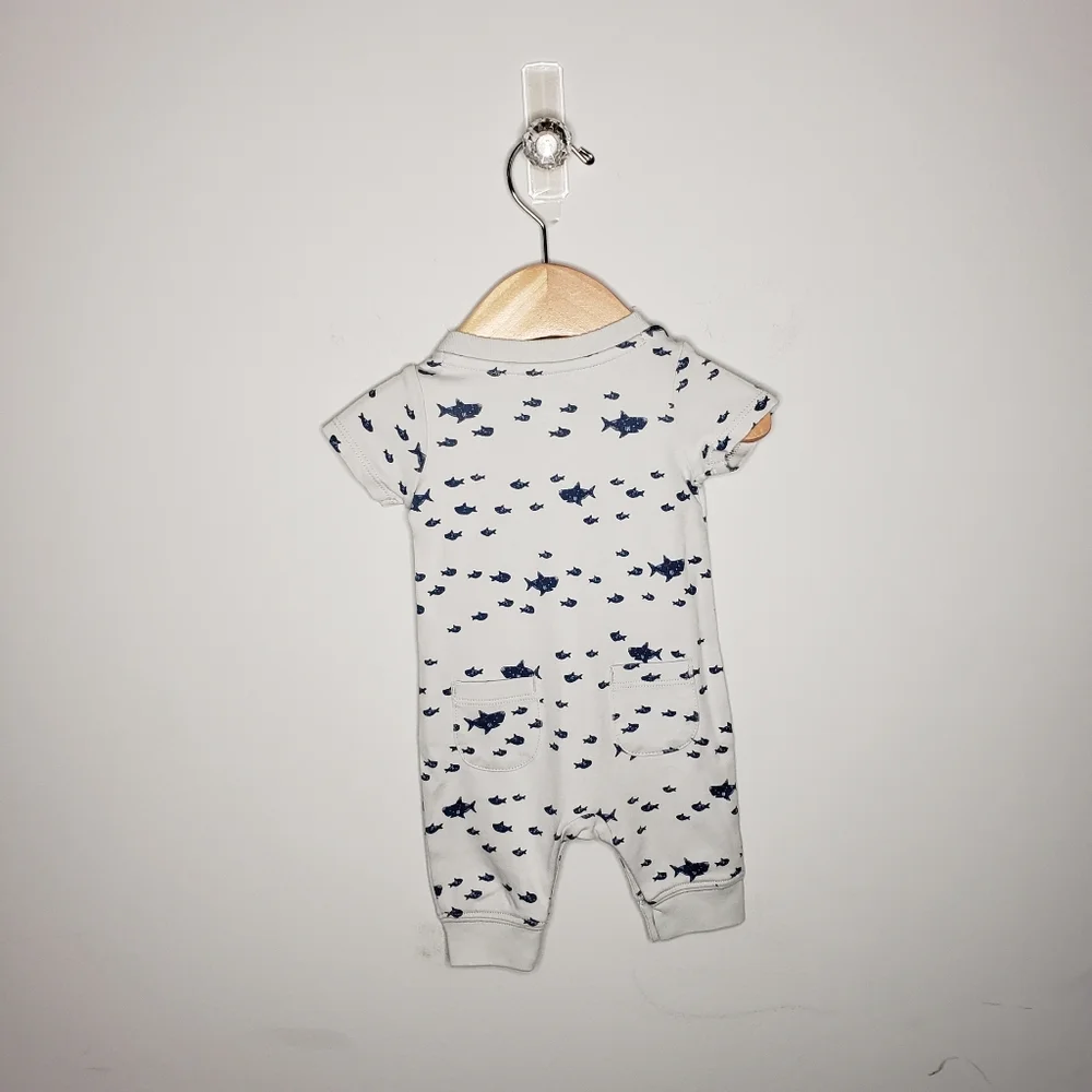 NWT Gymboree Newborn Shark Patterned Short Sleeve Grey Henley Romper Jumpsuit